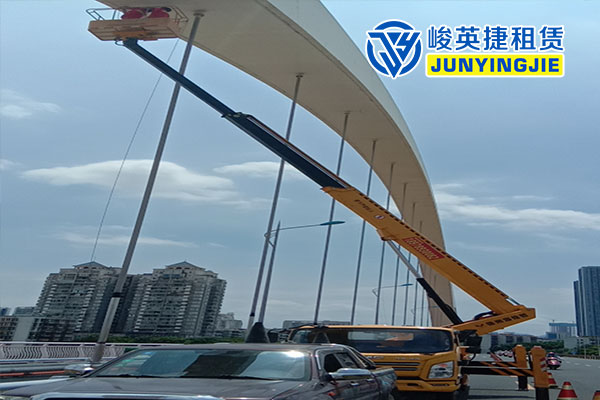 桂平柳州桥梁检测施工现场